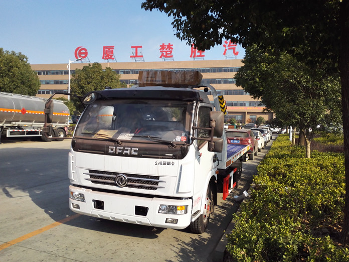 東風(fēng)多利卡一拖二清障車